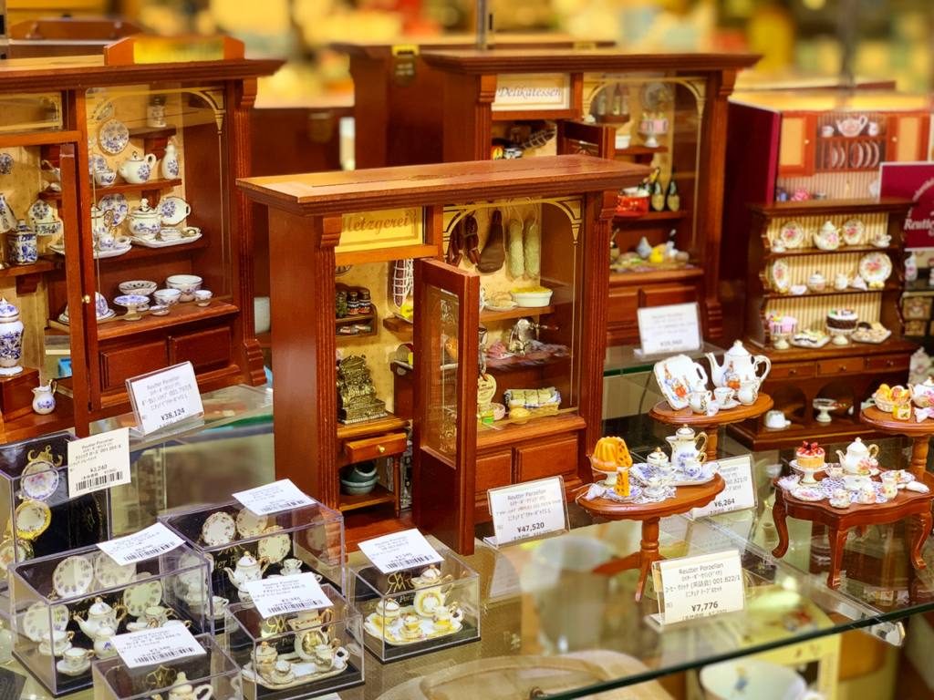 ミニチュア・ロイターポーセリン・バーベキューセット ミニチュア